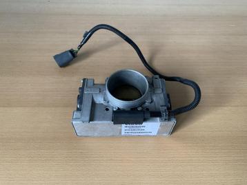 gasklephuis volvo 2.4 8644345 36050564 V70 S60 S80  beschikbaar voor biedingen