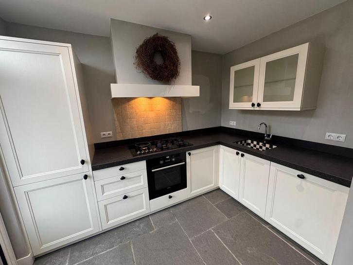 Complete Landelijke Hoekkeuken + Apparatuur + GEDEMONTEERD, Huis en Inrichting, Keuken | Complete keukens, Hoekkeuken, Graniet of Steen