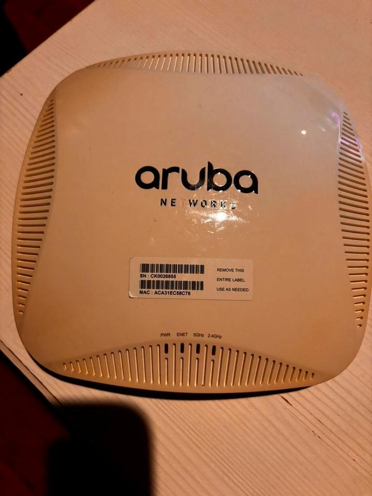 HPE Aruba Instant 215 access point, Computers en Software, Accesspoints, Gebruikt, Ophalen of Verzenden