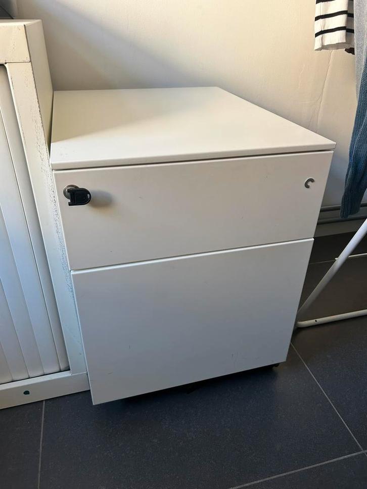 Wit metalen ladeblok op wieltjes – met slot, Huis en Inrichting, Kasten | Ladekasten, Zo goed als nieuw, Metaal, Ophalen