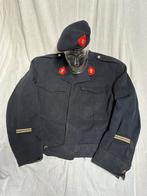 Veste et chapeau de gendarmerie 1965, Collections, Objets militaires | Général, Enlèvement ou Envoi