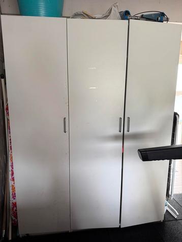 Ikea PAX kast 201cm x 150 cm beschikbaar voor biedingen