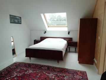 Nachtkastjes vintage beschikbaar voor biedingen