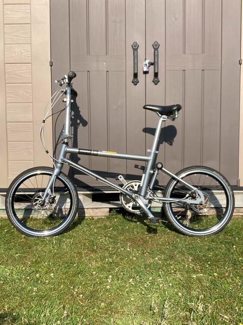 Opvouwbare zilvergrijze elektrische fiets, Fietsen en Brommers, Fietsen | Vouwfietsen, Gebruikt, Ophalen