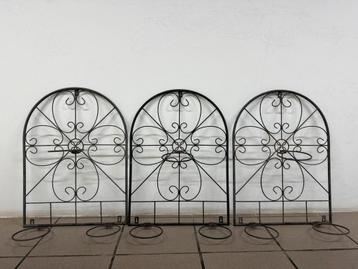 Metalen houders voor bloempotten – wanddecoratie beschikbaar voor biedingen