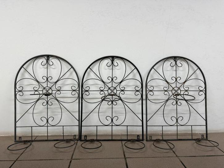 Metalen houders voor bloempotten – wanddecoratie, Tuin en Terras, Tuinhekken en Hekwerk, Zo goed als nieuw, Tuinhek, Ophalen