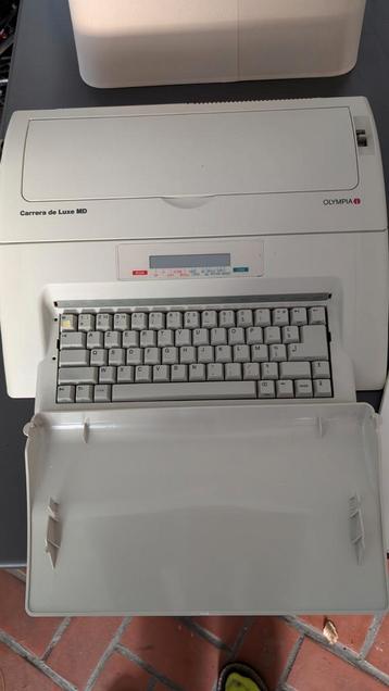 Typemachine Olympia, Enlèvement ou Envoi, Comme neuf