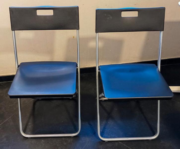 2 chaises pliantes décentes en bon état ensemble ou séparéme, Maison & Meubles, Chaises, Comme neuf, Enlèvement