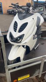 Yamaha aerox 50cc, Fietsen en Brommers, Scooters | Yamaha, Ophalen, Zo goed als nieuw, Aerox