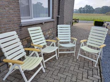 Tuinstoelen beschikbaar voor biedingen