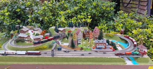 Une piste N magnifiquement finie, Hobby & Loisirs créatifs, Trains miniatures | Échelle N, Comme neuf, Set de Trains, Fleischmann