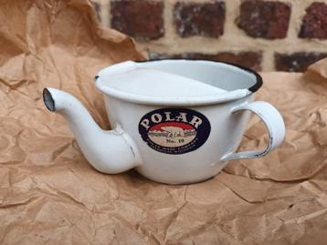 cup feeding enemelware item 99222 beschikbaar voor biedingen