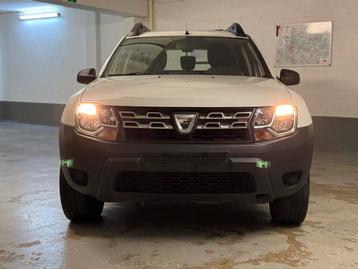 Dacia Duster 1.6 benzine  beschikbaar voor biedingen