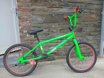 Velo bmx vert beschikbaar voor biedingen