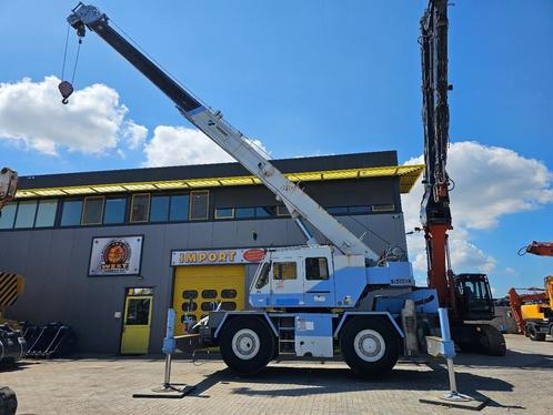 Tadano TR250E WE1366, Zakelijke goederen, Machines en Bouw | Kranen en Graafmachines, Kraan