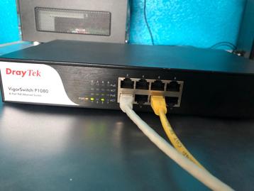 PoE switch beschikbaar voor biedingen