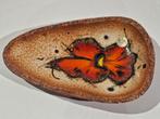 Jan van erp,  keramische schaal , bloem motief,  26 x 17 x 5, Antiek en Kunst, Ophalen of Verzenden