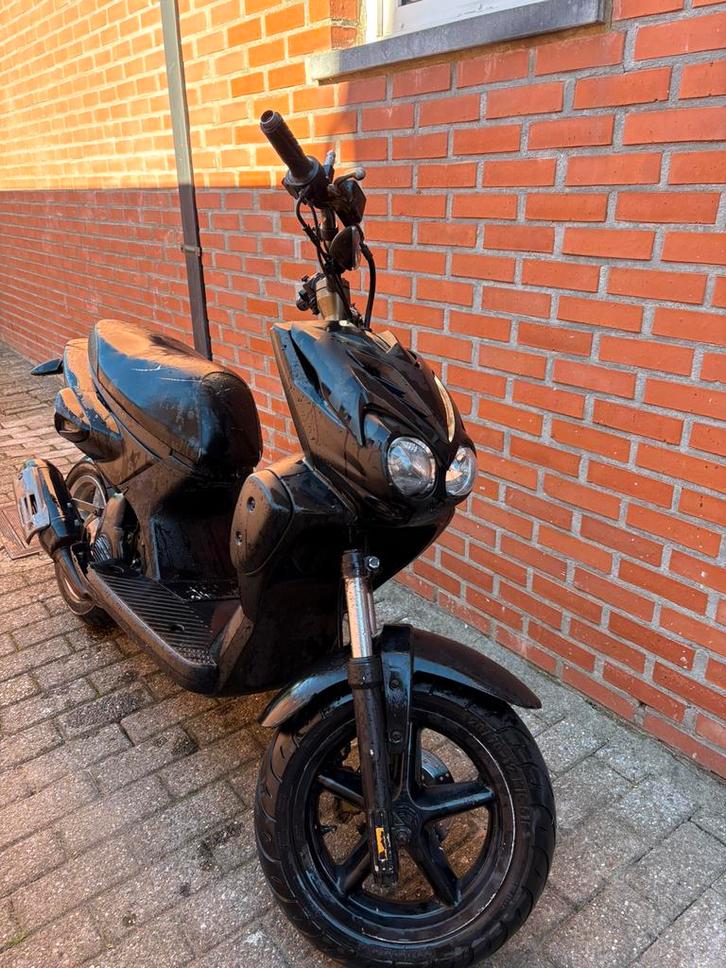 Mbk stunt A klasse, Fietsen en Brommers, Scooters | Yamaha, Zo goed als nieuw, Overige modellen, Klasse A (25 km/u), Ophalen