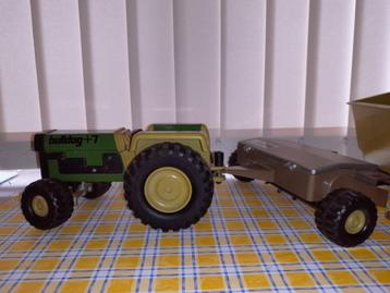 vintage speelgoed tractor en aanhang made in DDR
