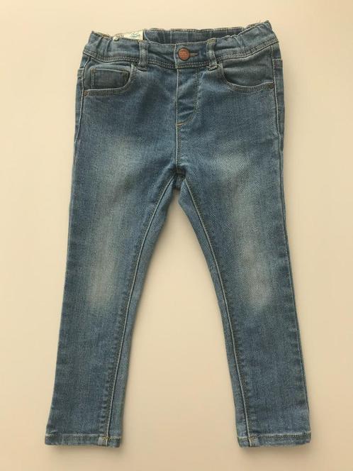Lichtblauwe jeans maat 98, Kinderen en Baby's, Kinderkleding | Maat 98, Zo goed als nieuw, Meisje, Broek, Ophalen of Verzenden
