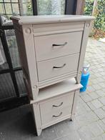 Grijze nachtkastjes, Huis en Inrichting, Ophalen