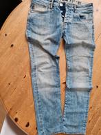 Armani Jeans bleu taille 32. Voir beaucoup d'autres annonces, Comme neuf, W32 (confection 46) ou plus petit, Bleu, Armani jeans