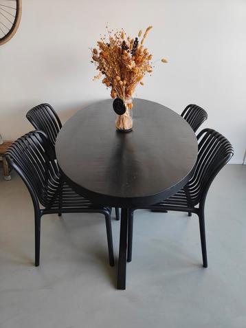 NIEUW: Eettafel mangohout zwart ovaal matrixpoot metalen, Huis en Inrichting, Tafels | Eettafels, Ophalen, Nieuw, Ovaal