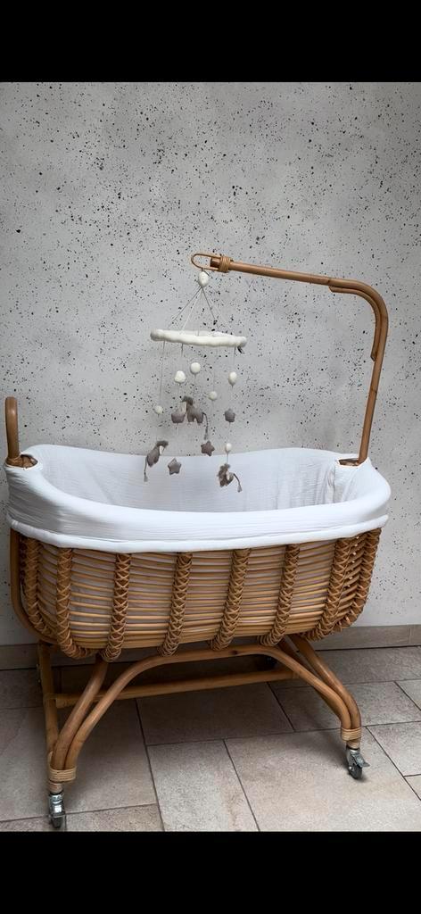Rotan baby wieg zara, Kinderen en Baby's, Kinderkamer | Bedden, Zo goed als nieuw, Ophalen