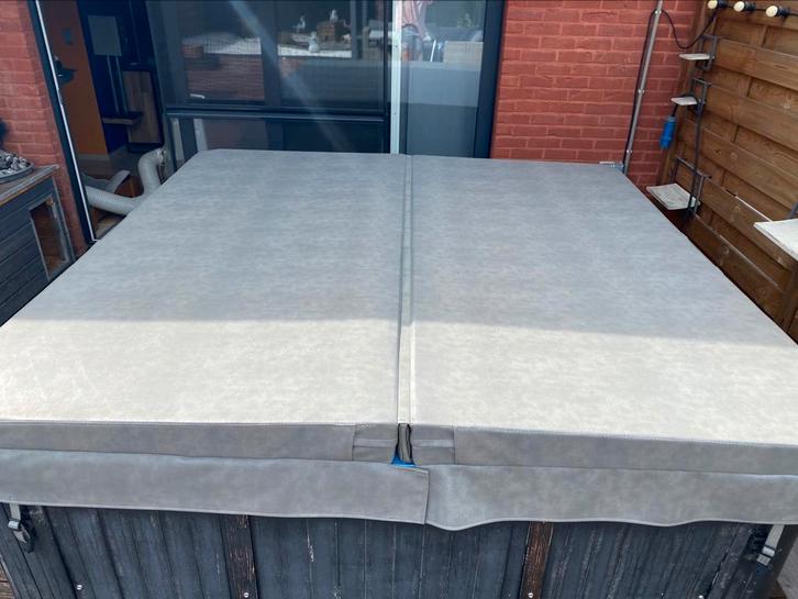 Harde cover jacuzzi, Tuin en Terras, Bubbelbaden en Hottubs, Nieuw, Vast, Ophalen
