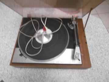 lenco l75 tourne-disque//  il fonctionne beschikbaar voor biedingen