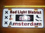 tin fun plaque red light district amsterdam pin ups relief, Collections, Boîte en métal, Autres marques, Utilisé, Enlèvement ou Envoi