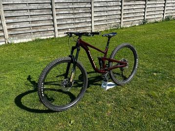 Kona fully  beschikbaar voor biedingen