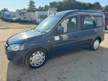 Opel Combo DIESEL EURO 4 (bj 2006) beschikbaar voor biedingen