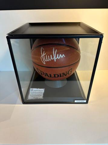 Gesigneerde NBA basketbal door Steve Kerr beschikbaar voor biedingen