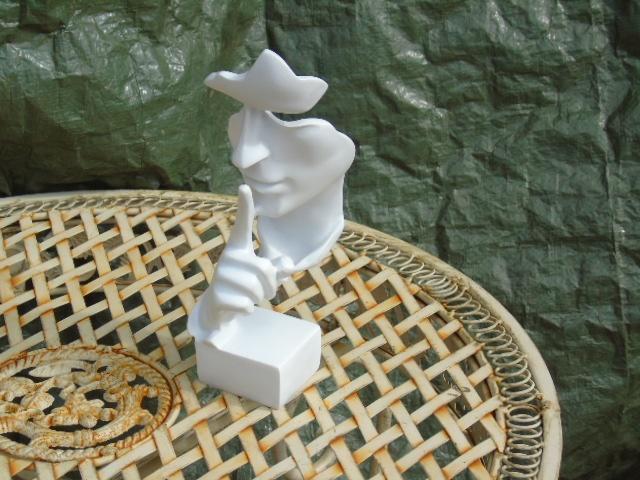 Stiltegezicht, beeldje in zwart of wit, Tuin en Terras, Tuinwanddecoratie, Nieuw, Ophalen of Verzenden