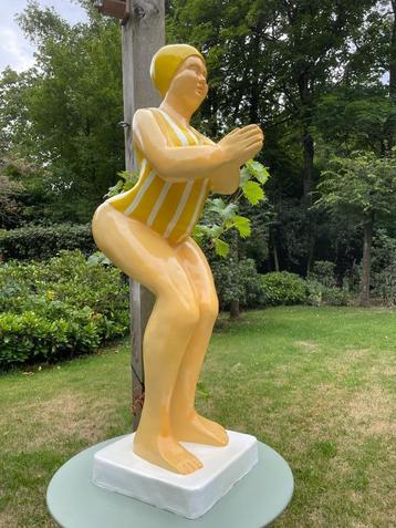 Duikende dame jacuzzi tuin, zwembad, vijver 115cm beschikbaar voor biedingen
