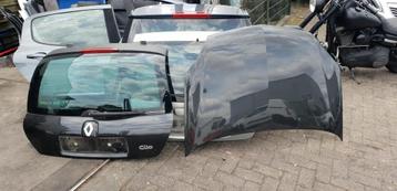 RENAULT CLIO MOTORKAP +ACHTERKLEP BJ 2002 TOT 2006 beschikbaar voor biedingen