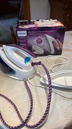 PerfectCare Compact Essential GC6821/30 Stoomgenerator, Ophalen