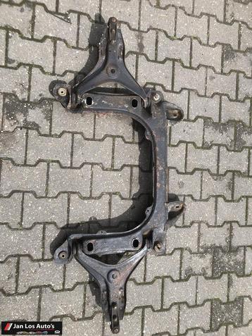 Audi 80 1.3 B2 subframe 79-83  disponible aux enchères