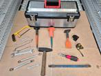Inox Gevulde Gereedschap koffer bijtel hamer bandijzer, Doe-het-zelf en Bouw, Gereedschap | Handgereedschap, Ophalen, Gebruikt