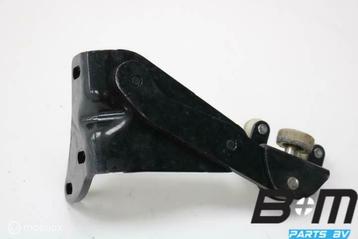 Rolgeleiding linksonder VW Transporter T5 7H0843397AA disponible aux enchères