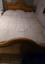 Zeer degelijk bed met lattenbodem, Ophalen, Zo goed als nieuw