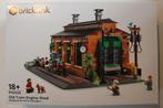 Lego 910033 Old Train Engine Shed, Ophalen of Verzenden, Nieuw, Complete set, Lego