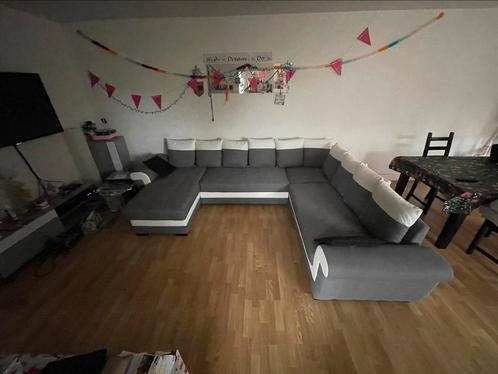 Mooi salon in L vorm met bed functie en opbergbak, Huis en Inrichting, Zetels | Complete zithoeken, Zo goed als nieuw, Leer, Stof