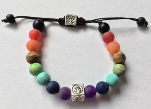 Chakra armband met Levensboom en Aum bedel, Handtassen en Accessoires, Armbanden, Nieuw, Overige materialen, Rood, Ophalen of Verzenden