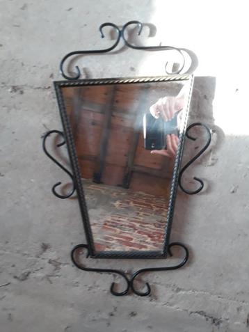 miroir glace vintage beschikbaar voor biedingen