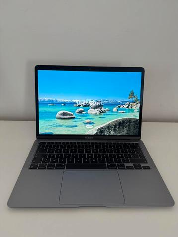 Macbook air Apple M1 chip 256gb macOS Tahoe beschikbaar voor biedingen