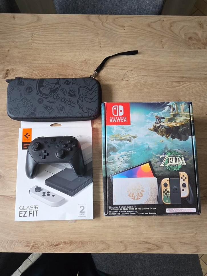 ULTIEME BUNDEL! Nintendo Switch Oled Zelda-editie, Games en Spelcomputers, Spelcomputers | Nintendo Switch, Zo goed als nieuw