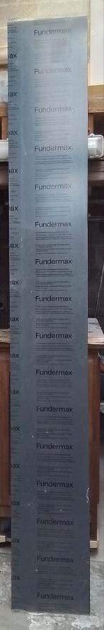 1 panneau fundermax pour toiture, Enlèvement