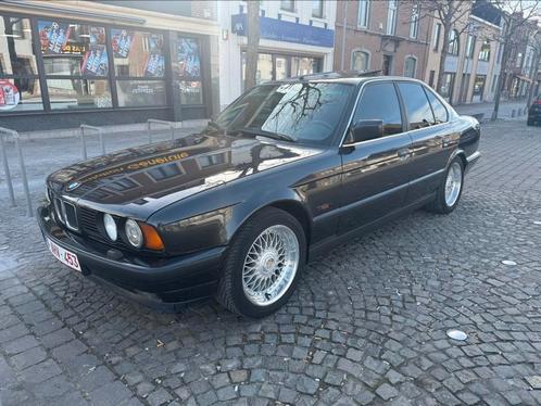 Bmw 535i 1988 MANUEEL ct ok in zeer goede staat 0492840723, Auto's, Oldtimers, Particulier, Airconditioning, Centrale vergrendeling